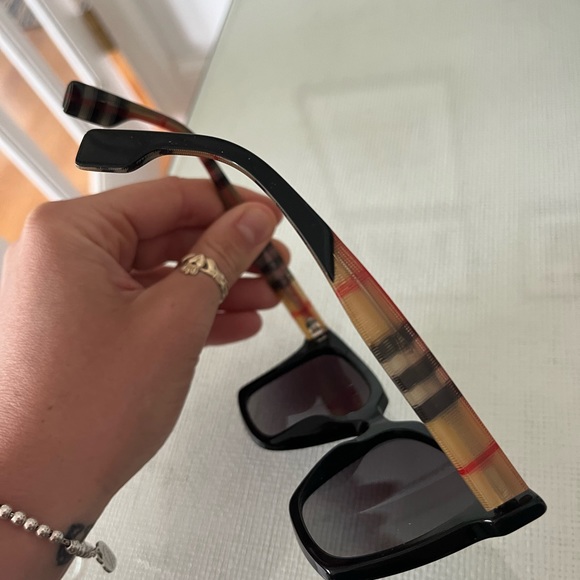 Burberry Sunglasses - Picture 3 of 9